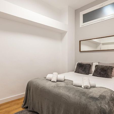 Waou Essence I Los Austrias - Corta Duracion Madrid Exterior photo