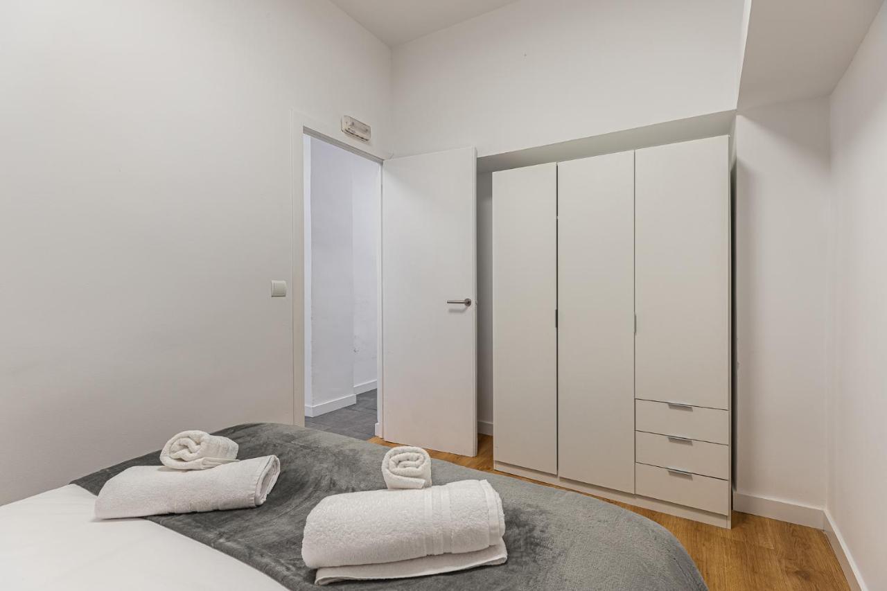 Waou Essence I Los Austrias - Corta Duracion Madrid Exterior photo